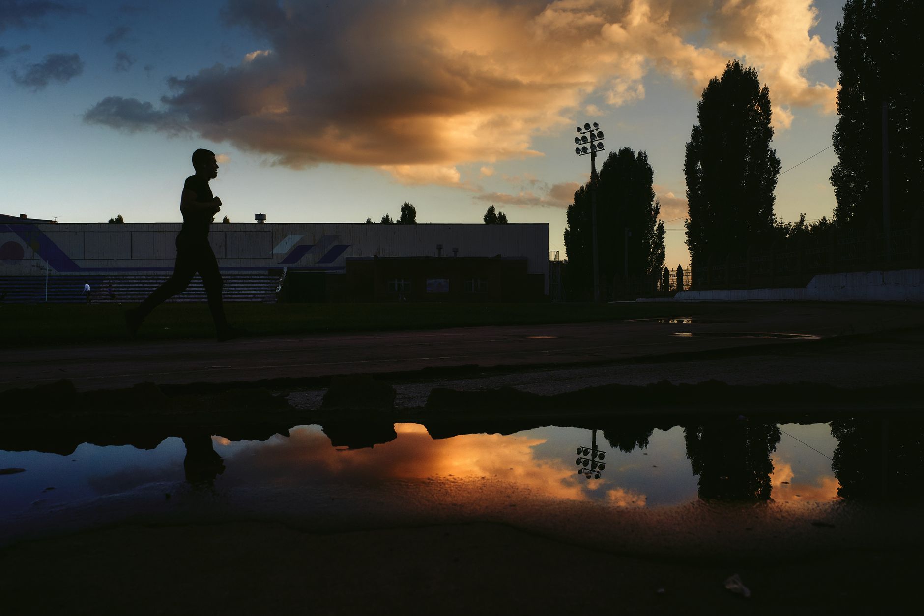 Runner training outdoors for Best running training apps for marathon planning: what to compare first.