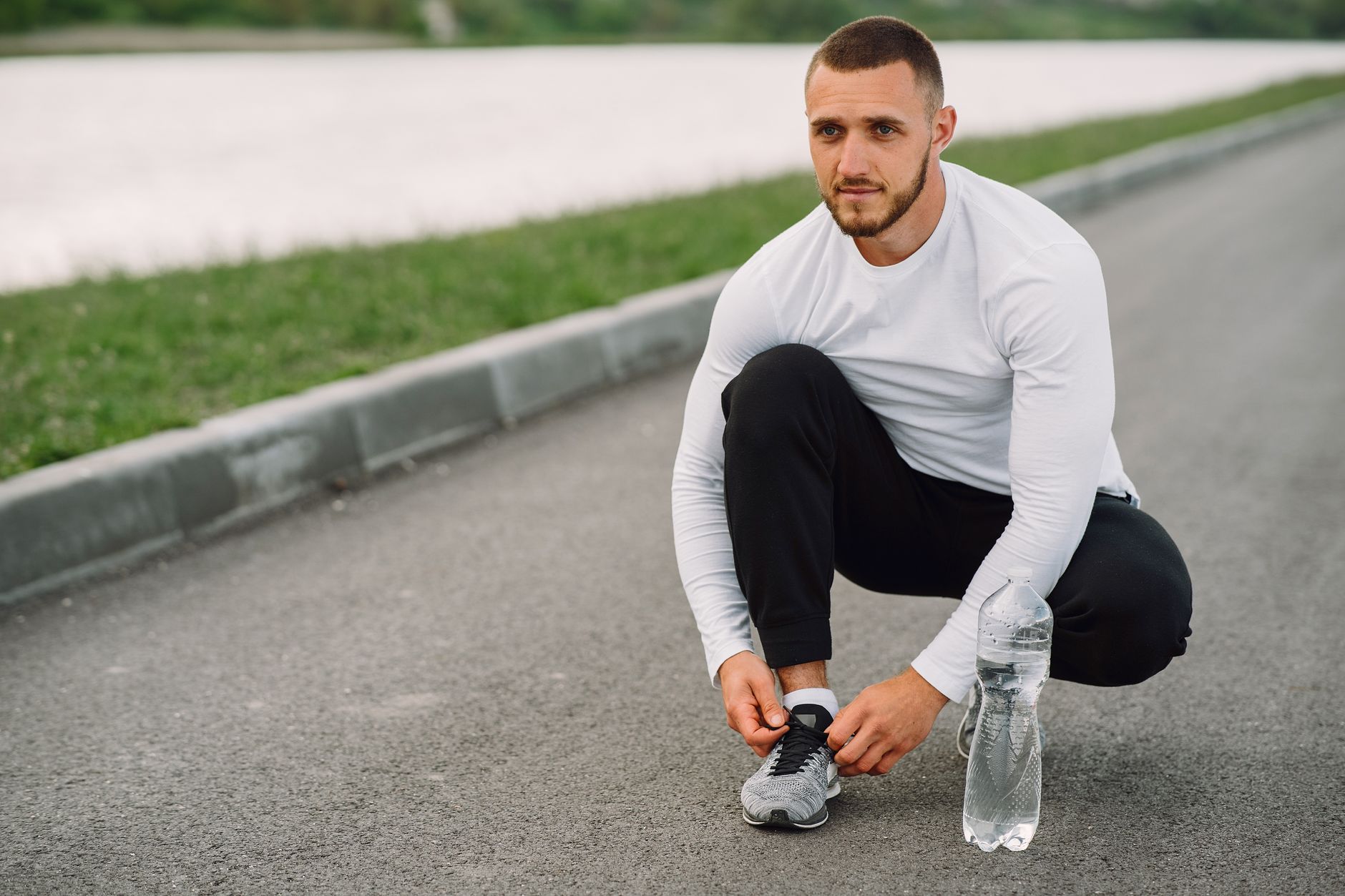 Runner training outdoors for Best app for nutrition and gel tracking.